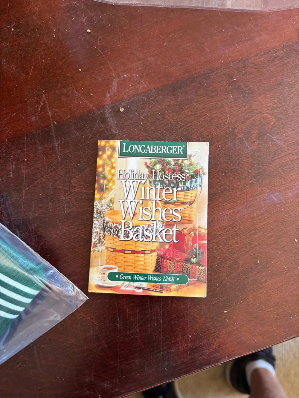 Longaberger 1998 NWT Holiday Hostess green Winter Wishes Basket combo wooden lid
